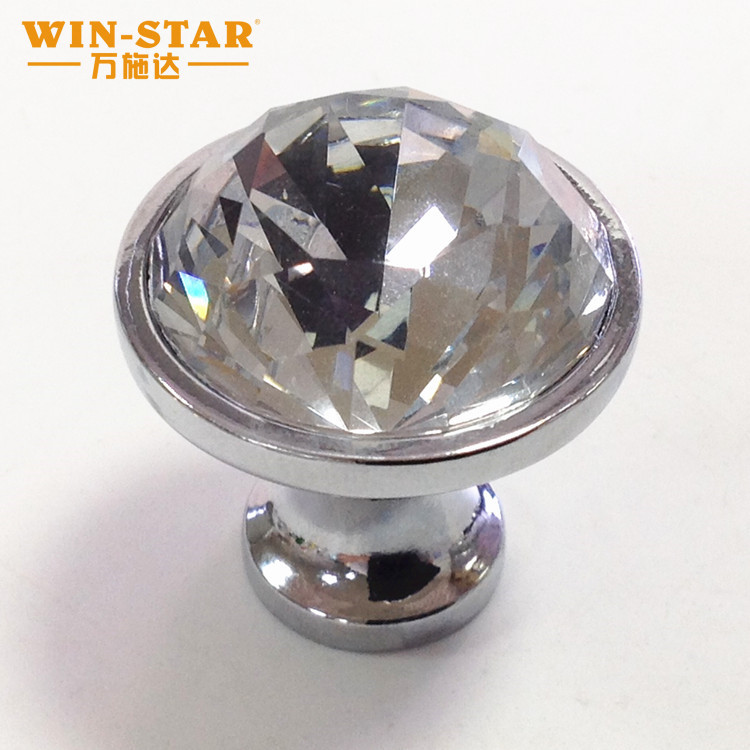 Deluxe crystal drawer knob front view Deluxe crystal drawer knob front view