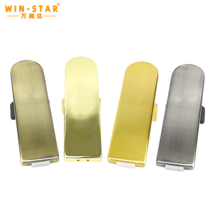 What are the advantages and disadvantages of sofa legs made of different materials?
