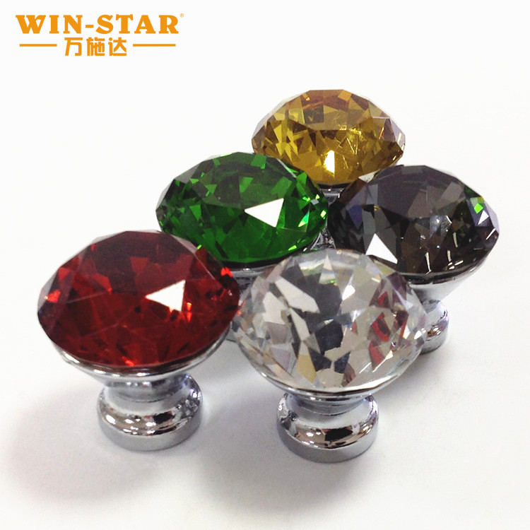 Why are crystal pulls, diamond knobs, and glass handles more popular?