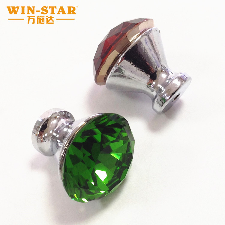 Why are crystal pulls, diamond knobs, and glass handles more popular?