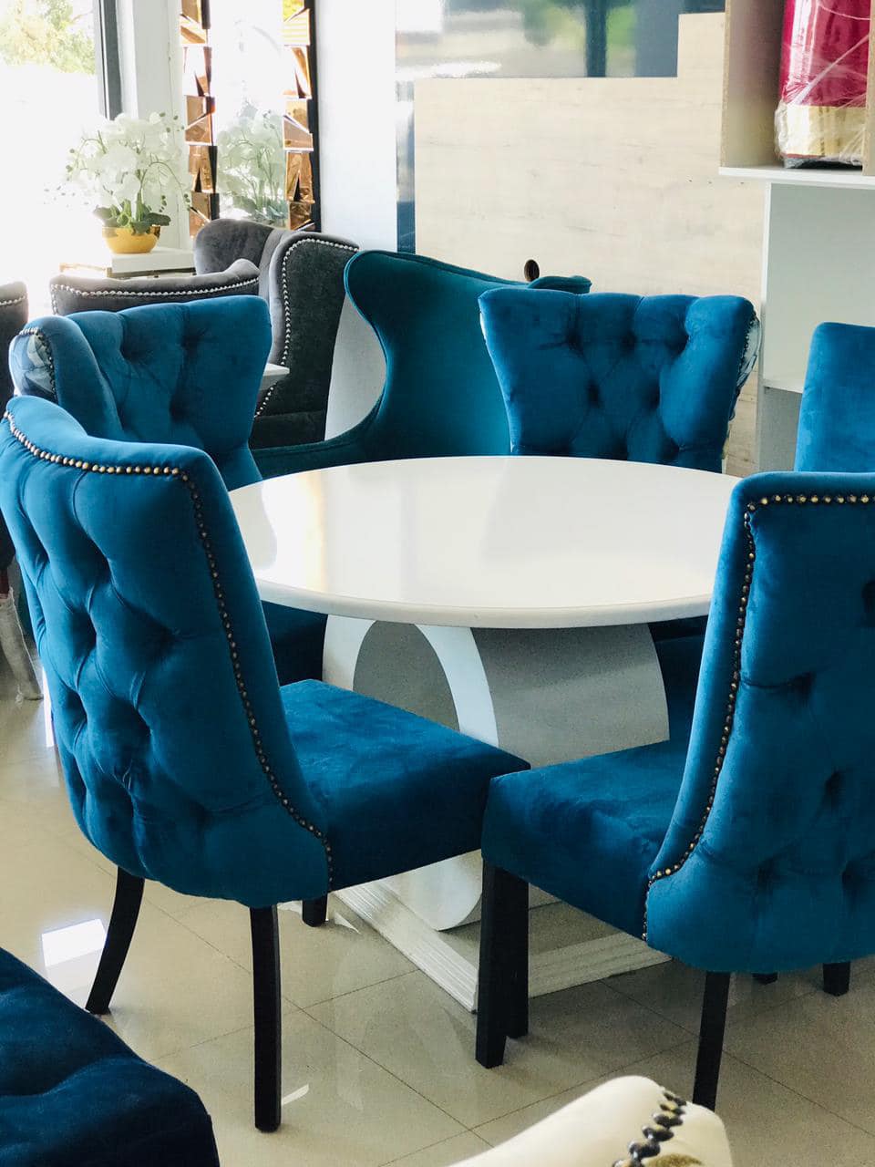 Customizable head shapes and pin lengths for upholstery nails