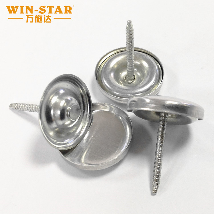 Installation process of the iron surface silver snap fasteners using matching molds