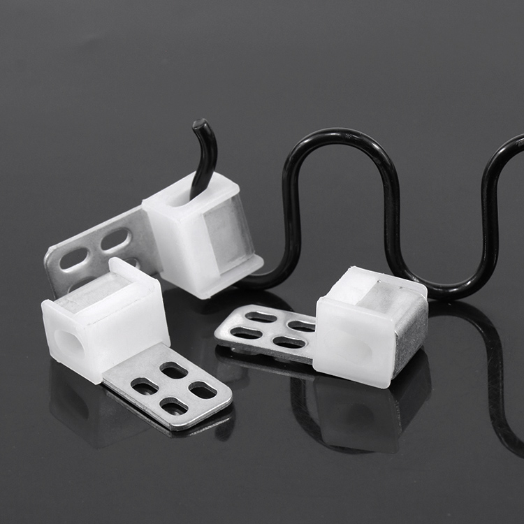 Ergonomically designed sofa spring clip ensuring rapid and secure pneumatic installation