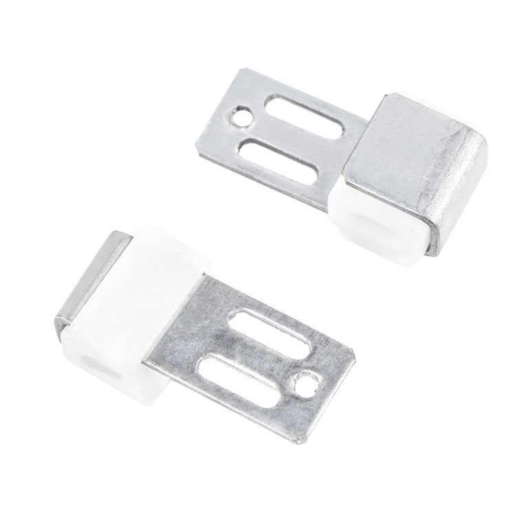 Application of non-detachable spring clips on a modern recliner frame